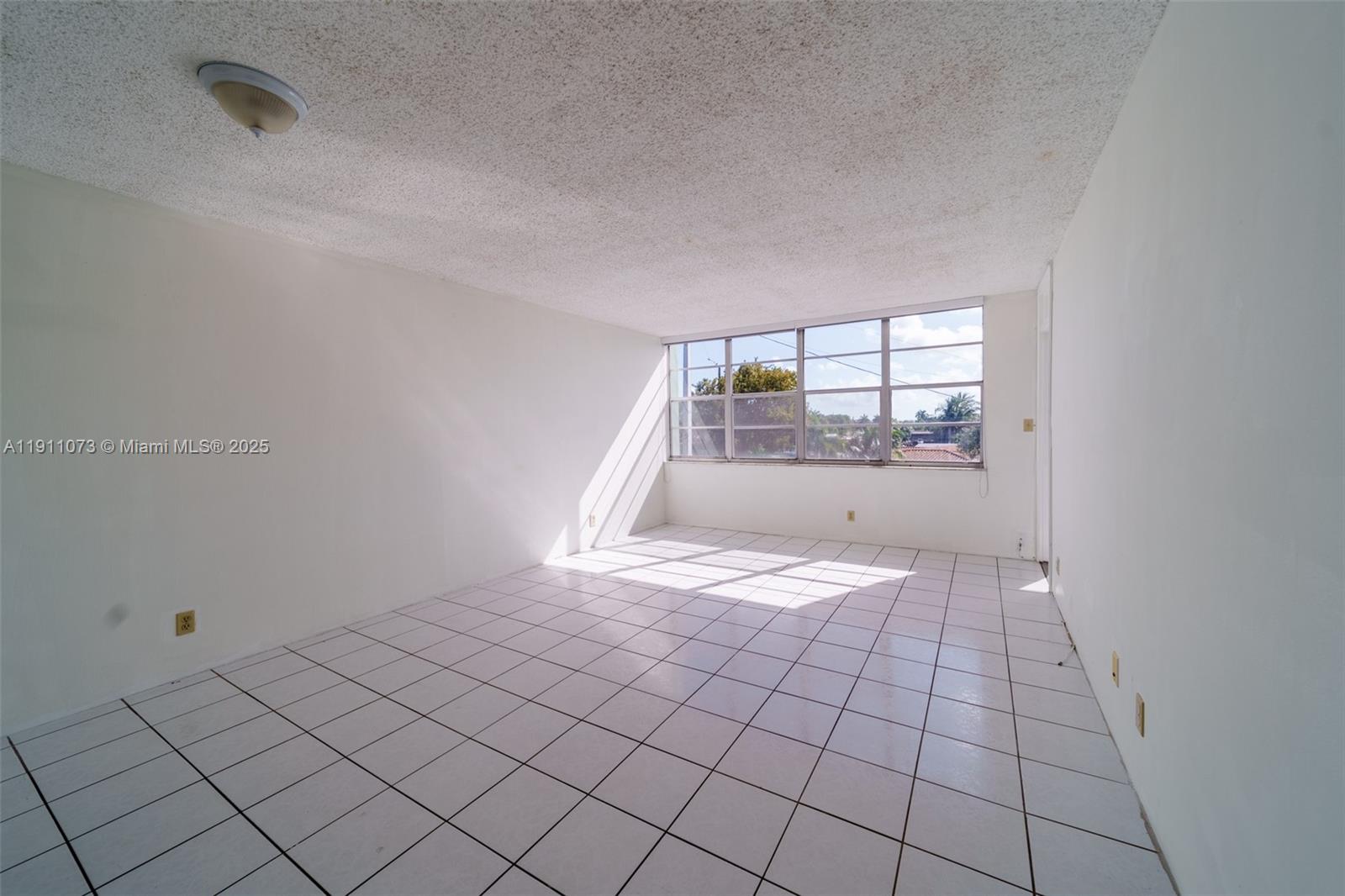 WATERGATE CONDOMINIUM NO - Residential Lease