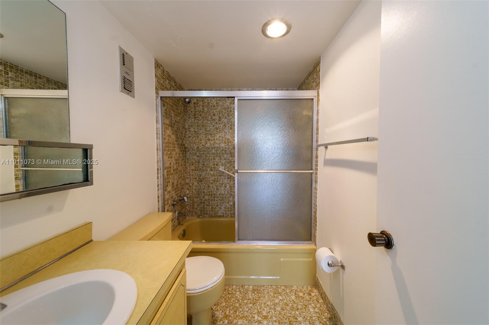 WATERGATE CONDOMINIUM NO - Residential Lease