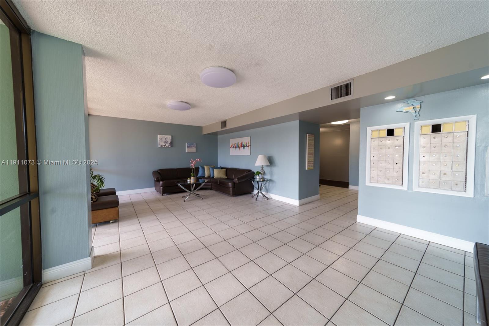 WATERGATE CONDOMINIUM NO - Residential Lease