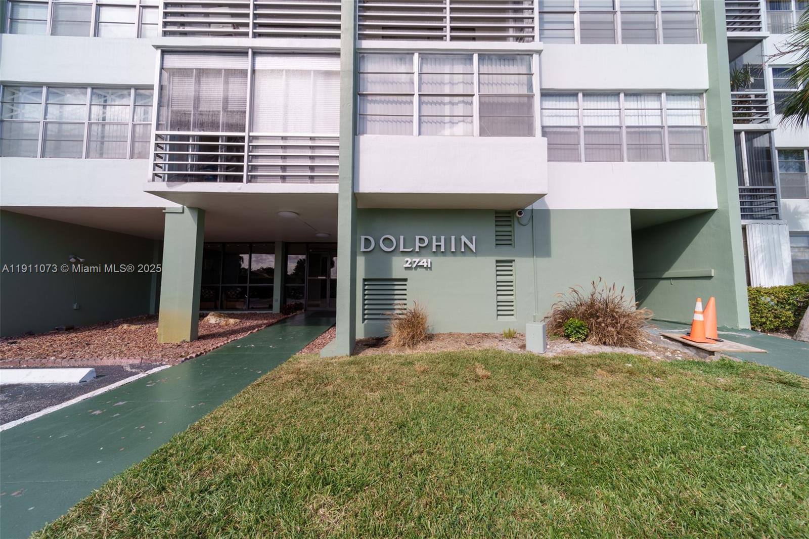 WATERGATE CONDOMINIUM NO - Residential Lease