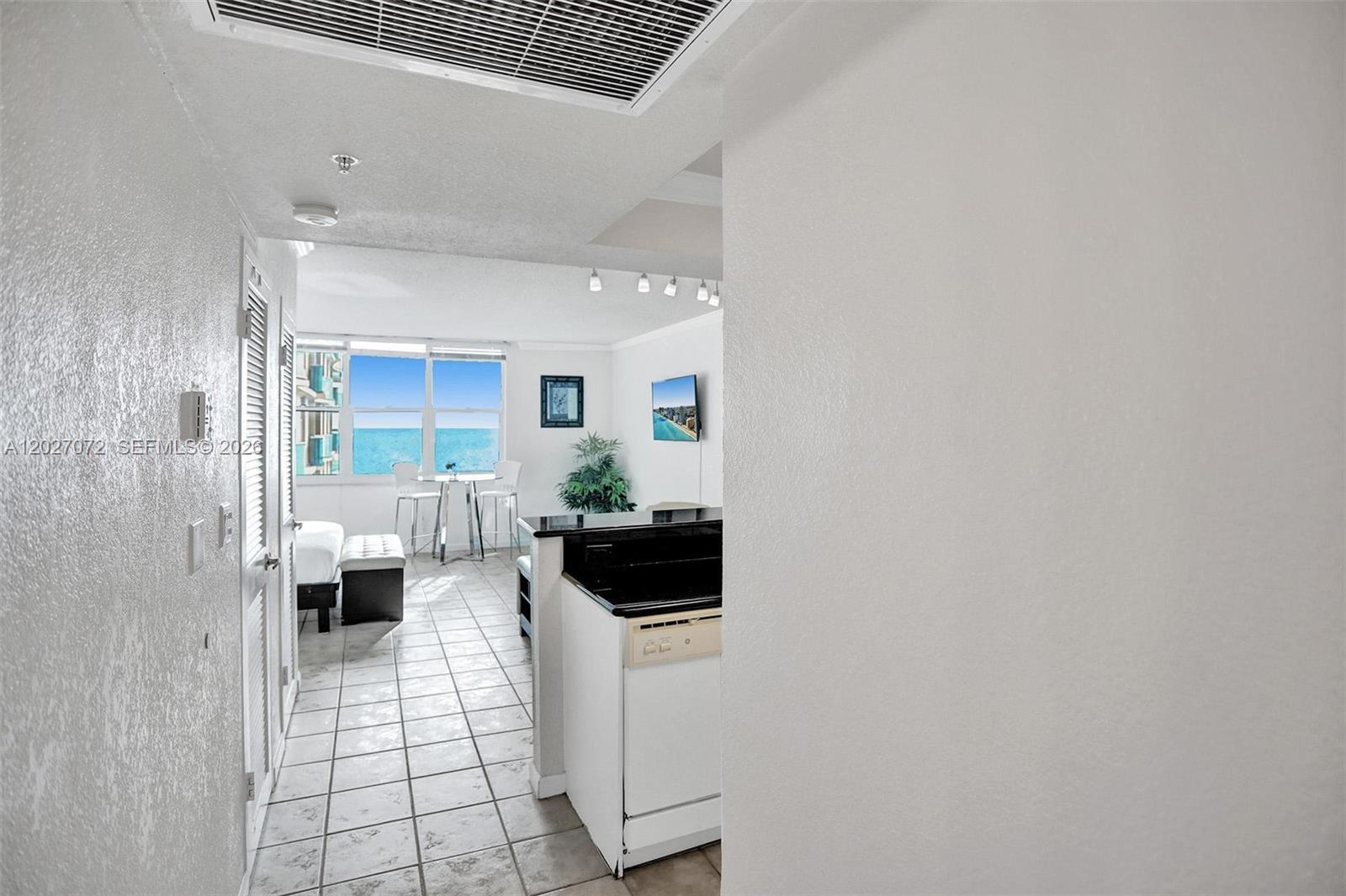 2501 S Ocean Dr 1219 (Available June 29)