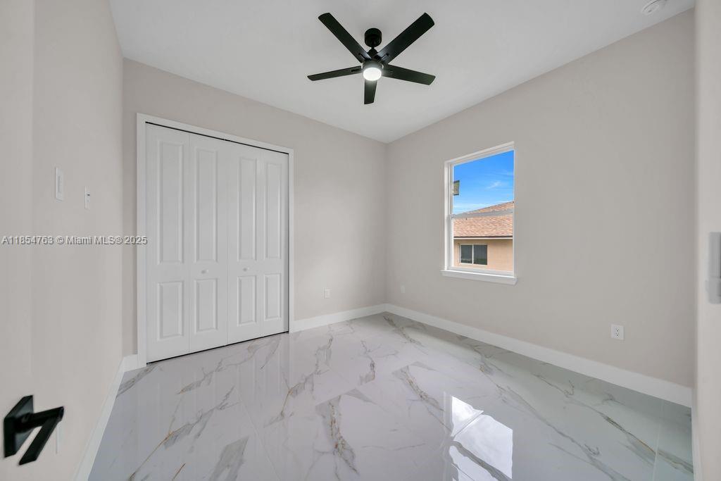 LEHIGH ESTATES - Residential Income