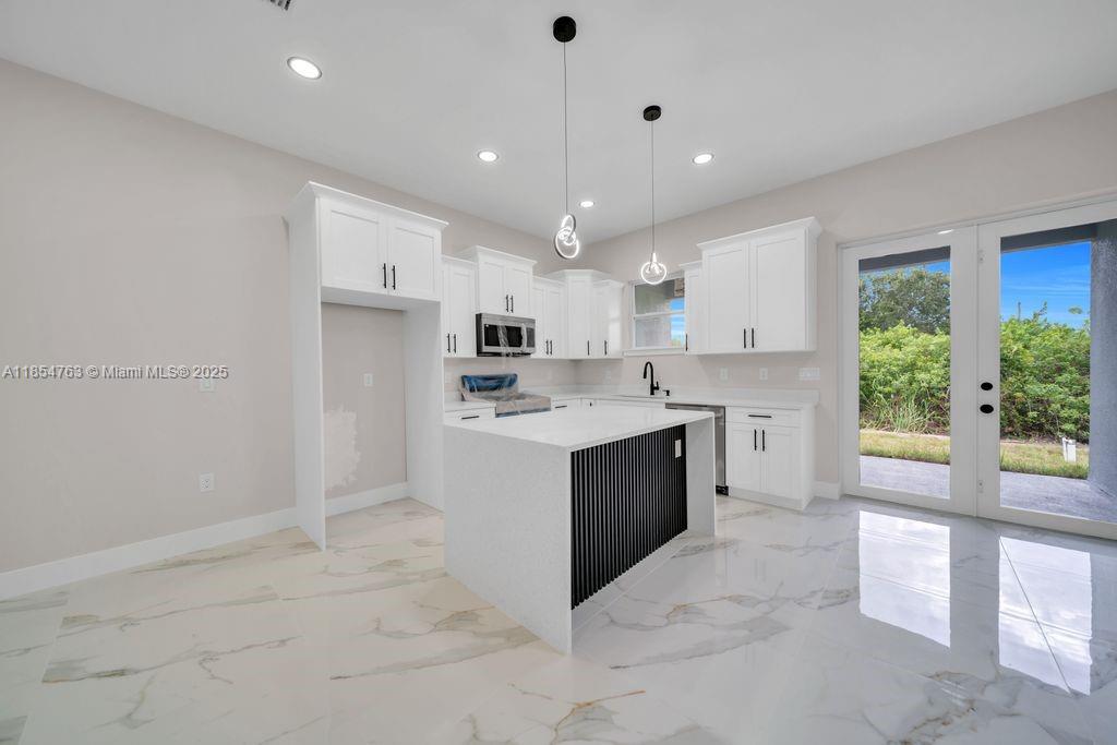 LEHIGH ESTATES - Residential Income
