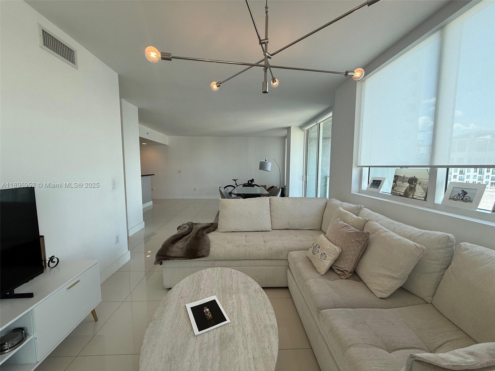 VIZCAYNE NORTH CONDO - Residential