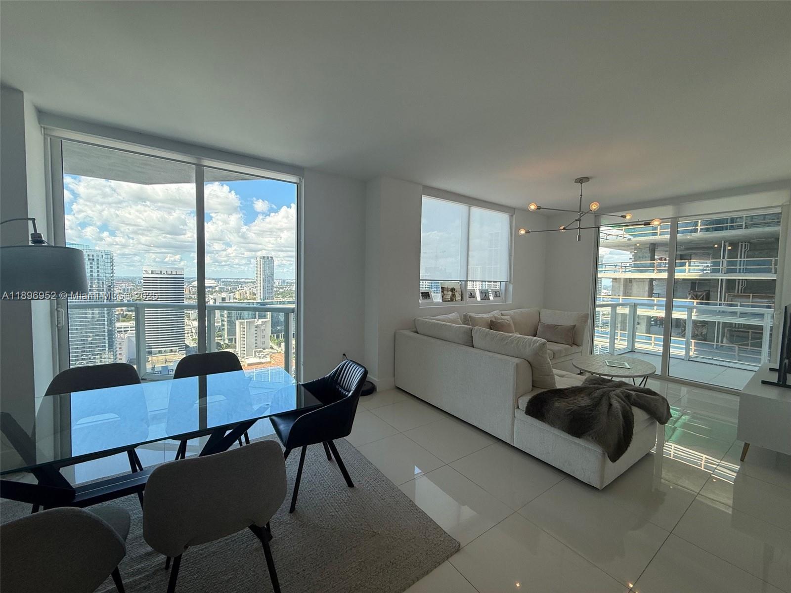244 Biscayne Blvd 3708