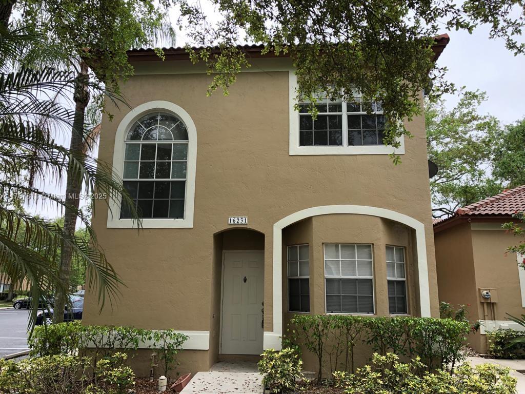 Rental Property at 16231 Emerald Cove Rd, Weston, Broward County, Florida - Bedrooms: 3 
Bathrooms: 3  - $3,350 MO.