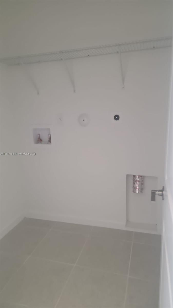 TERRA SOL LENNAR - Residential Lease