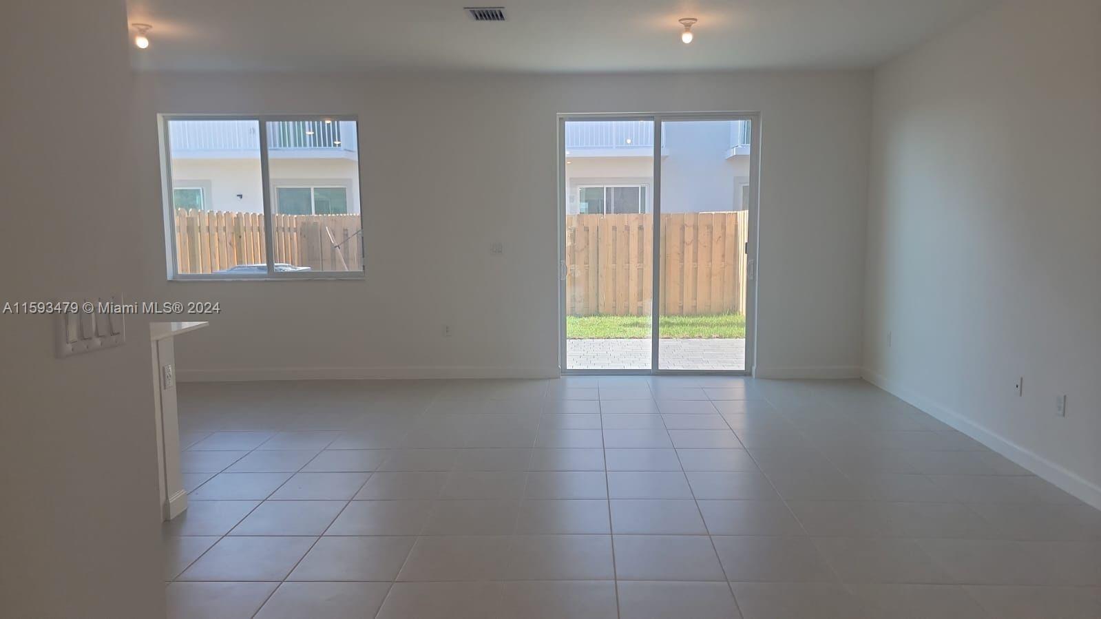 TERRA SOL LENNAR - Residential Lease