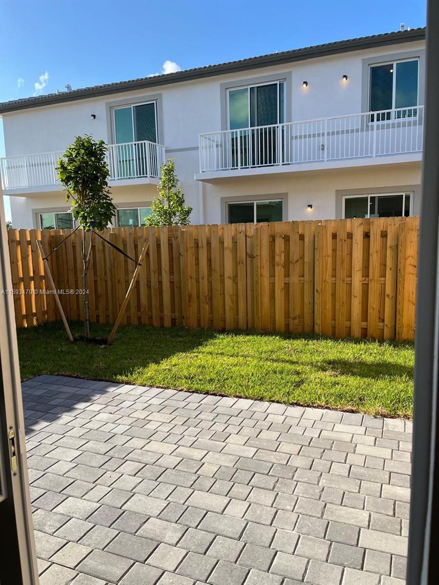 TERRA SOL LENNAR - Residential Lease