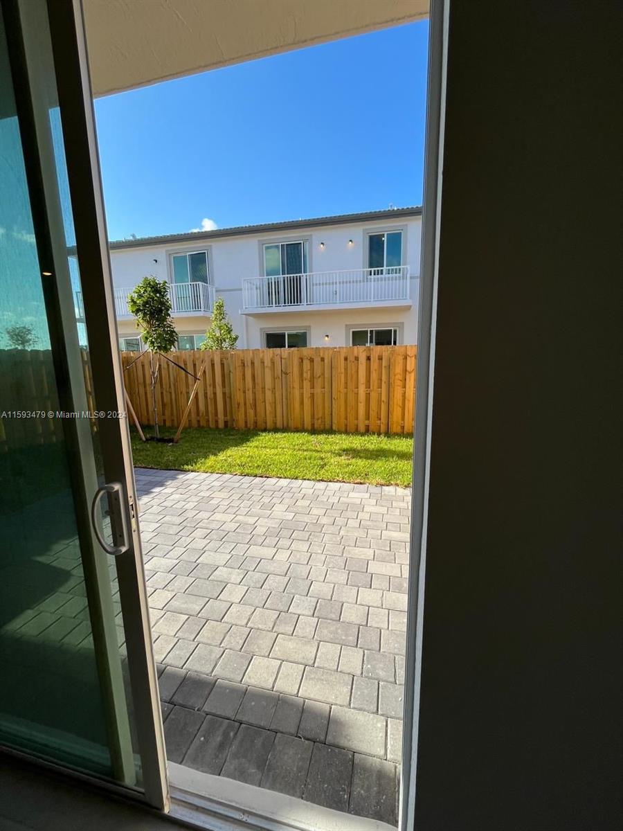 TERRA SOL LENNAR - Residential Lease