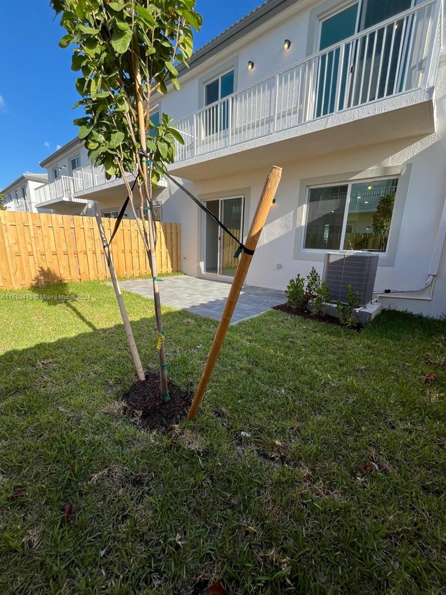 TERRA SOL LENNAR - Residential Lease