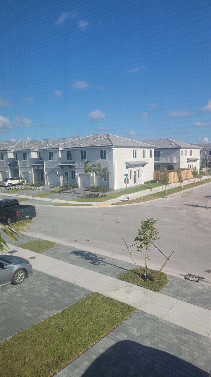 TERRA SOL LENNAR - Residential Lease
