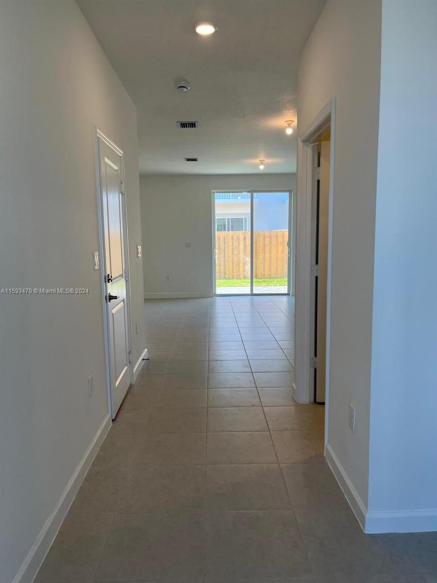 TERRA SOL LENNAR - Residential Lease