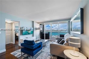 1900 Sunset Harbour Dr 1012