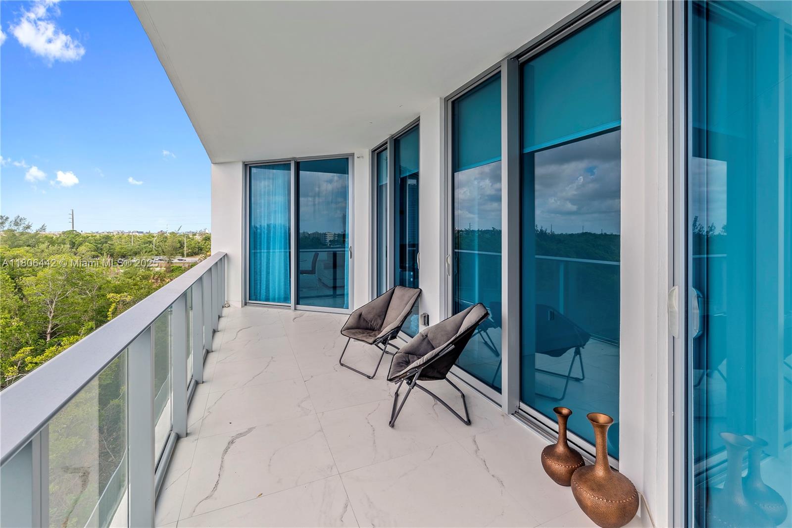 17111 BISCAYNE BL 506