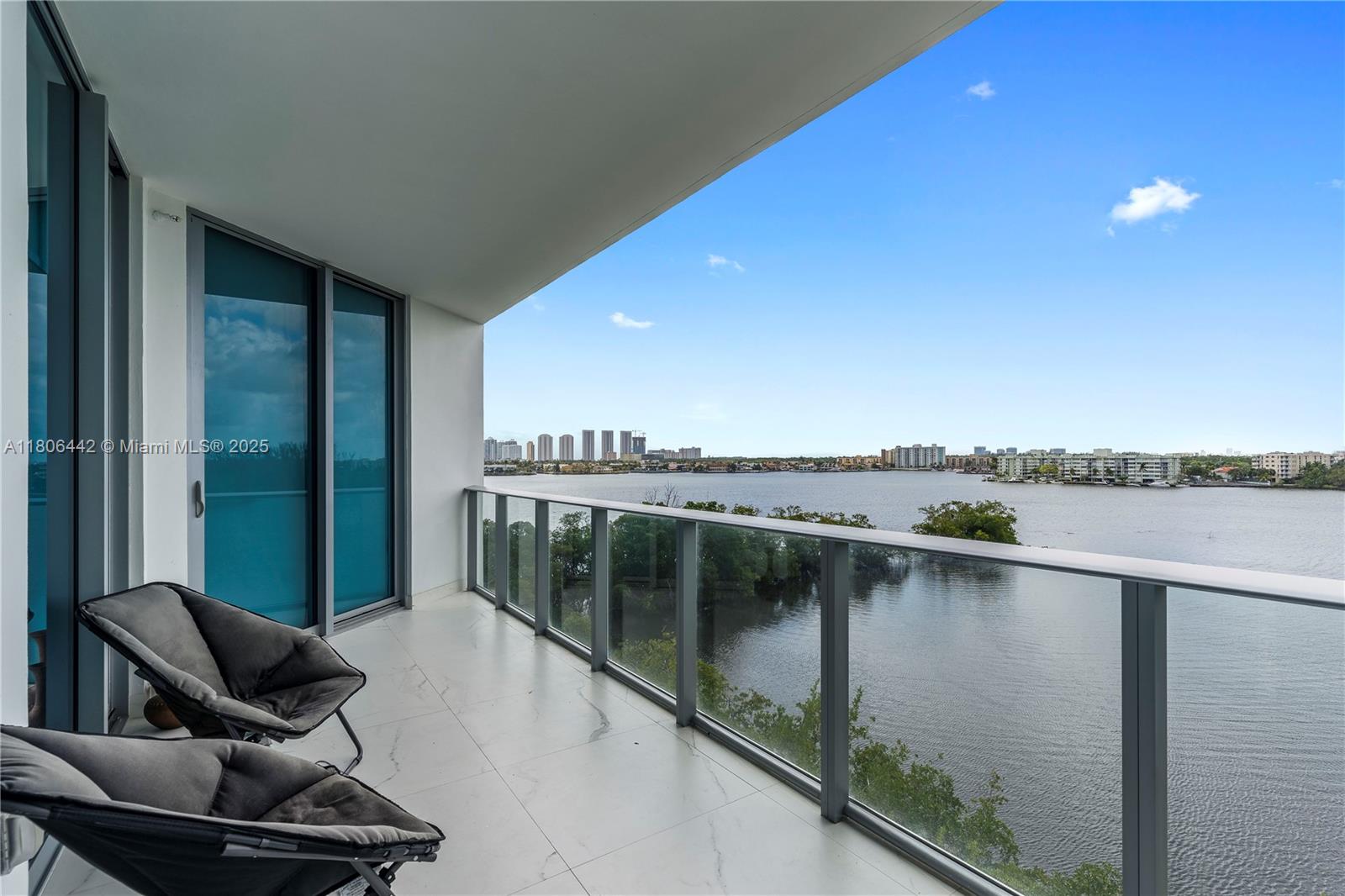 Property for Sale at 17111 Biscayne Bl Blvd 506, North Miami Beach, Miami-Dade County, Florida - Bedrooms: 3 
Bathrooms: 4  - $1,638,000