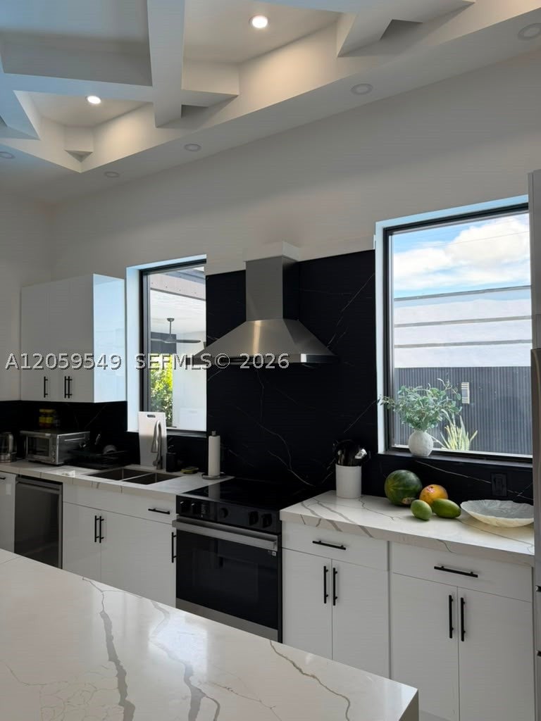 224 SW 12th St