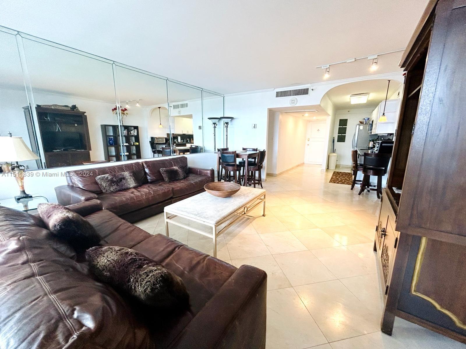 100 Lincoln Rd 1034