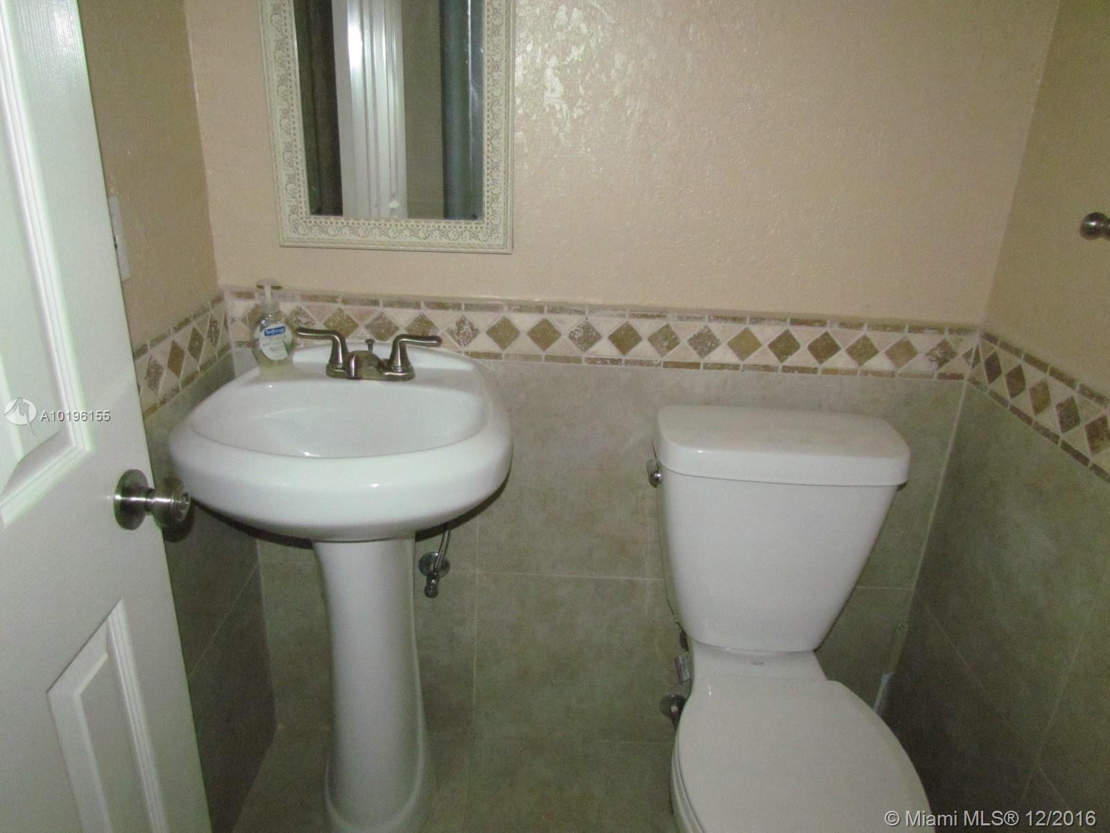 Coral Spgs Estate Twnhms - Residential Lease