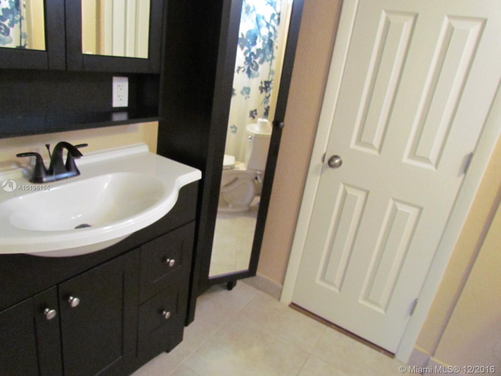 Coral Spgs Estate Twnhms - Residential Lease