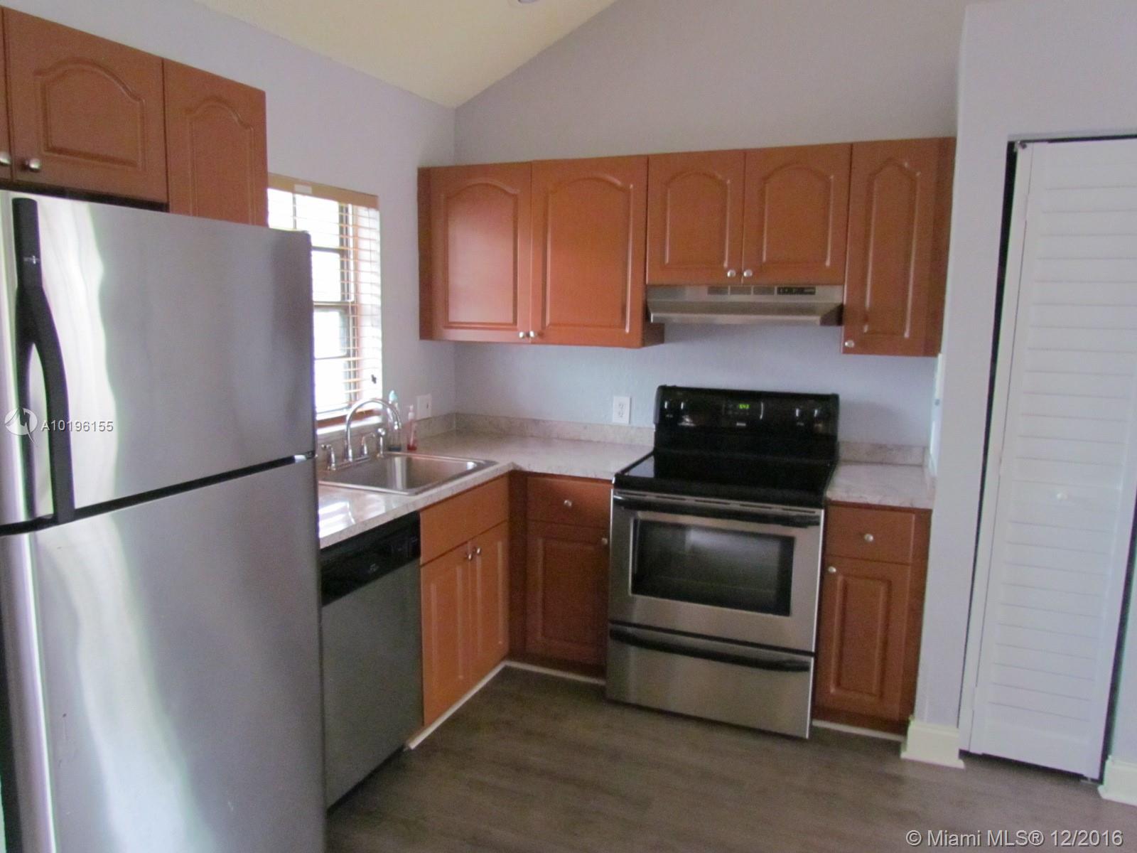 Coral Spgs Estate Twnhms - Residential Lease