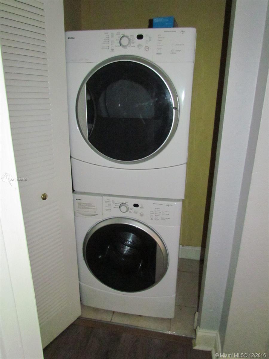 Coral Spgs Estate Twnhms - Residential Lease