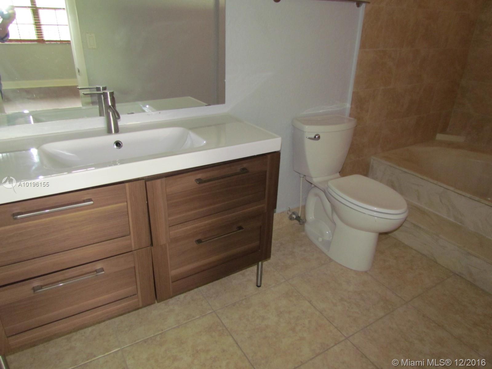 Coral Spgs Estate Twnhms - Residential Lease