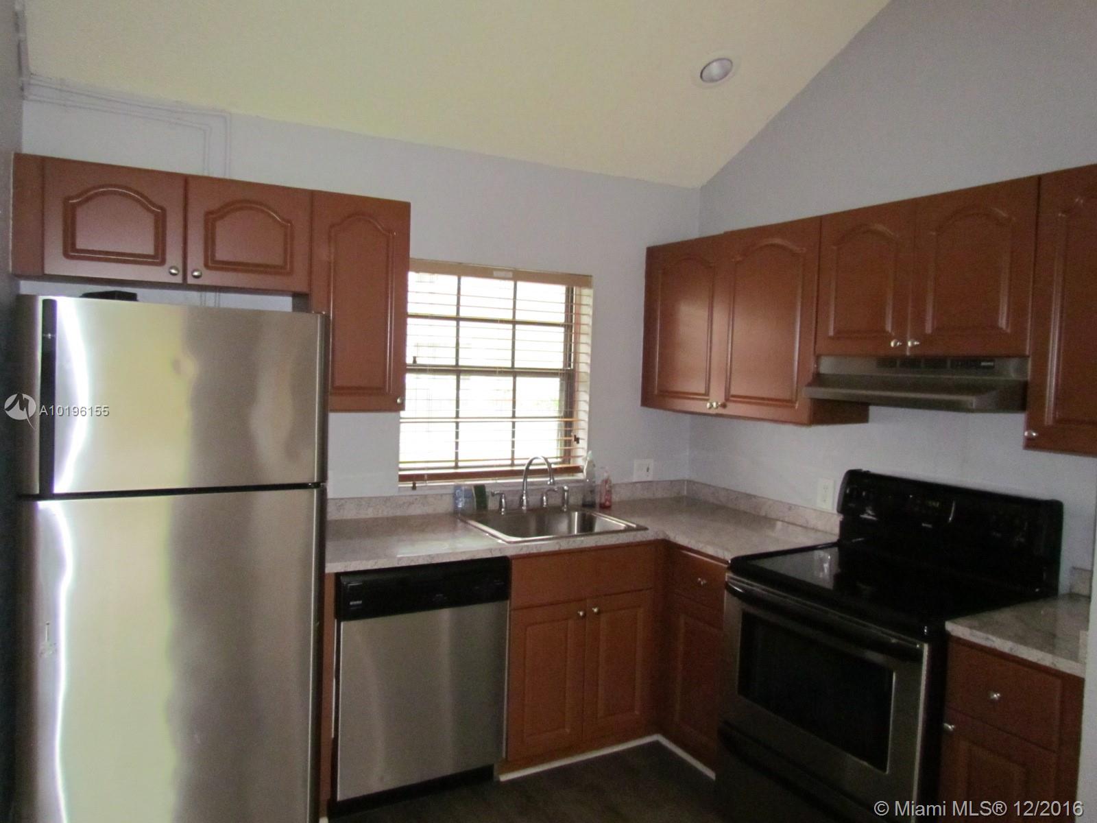 Coral Spgs Estate Twnhms - Residential Lease