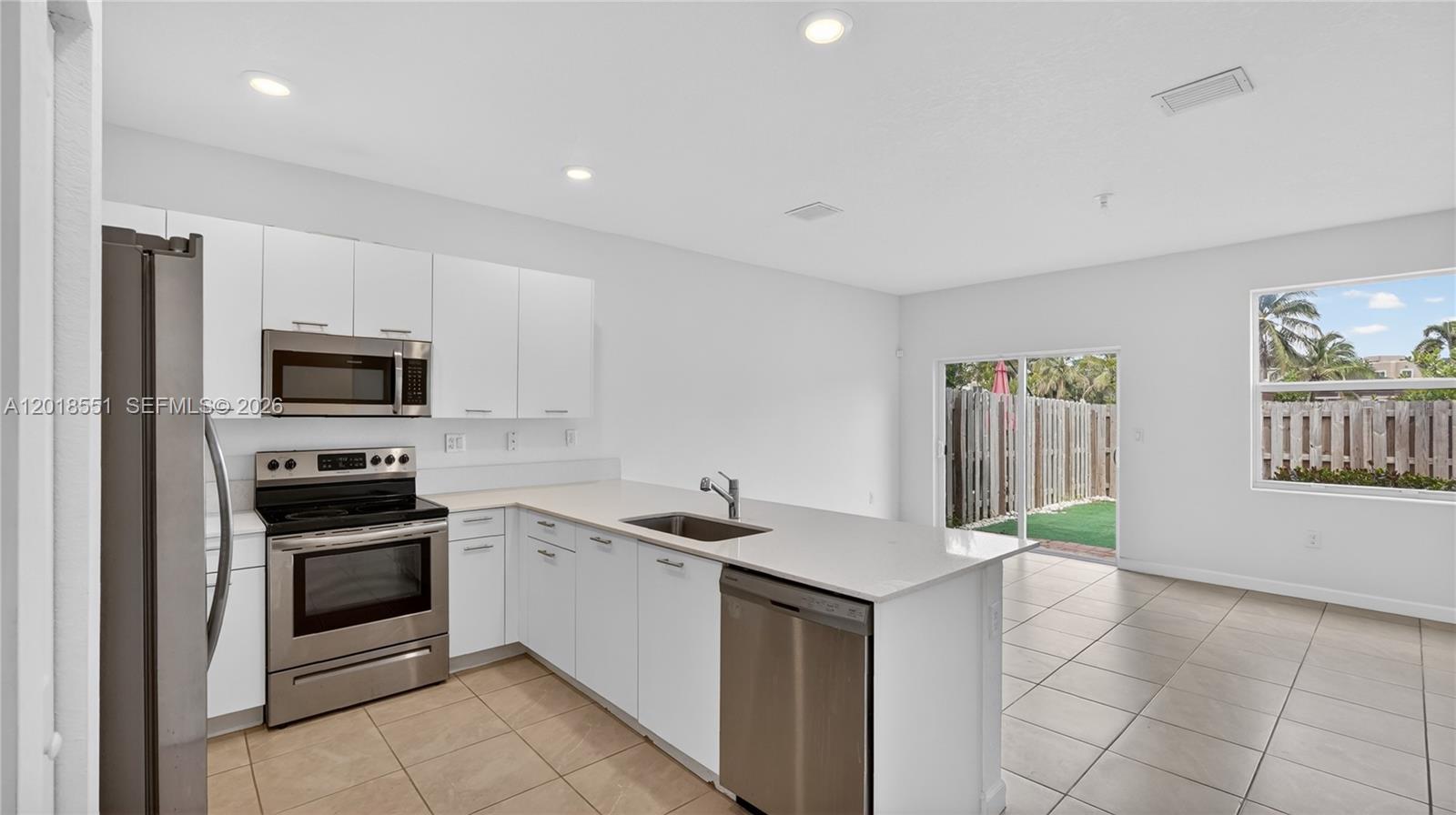 WESTVIEW GARDENS APARTMEN - Residential