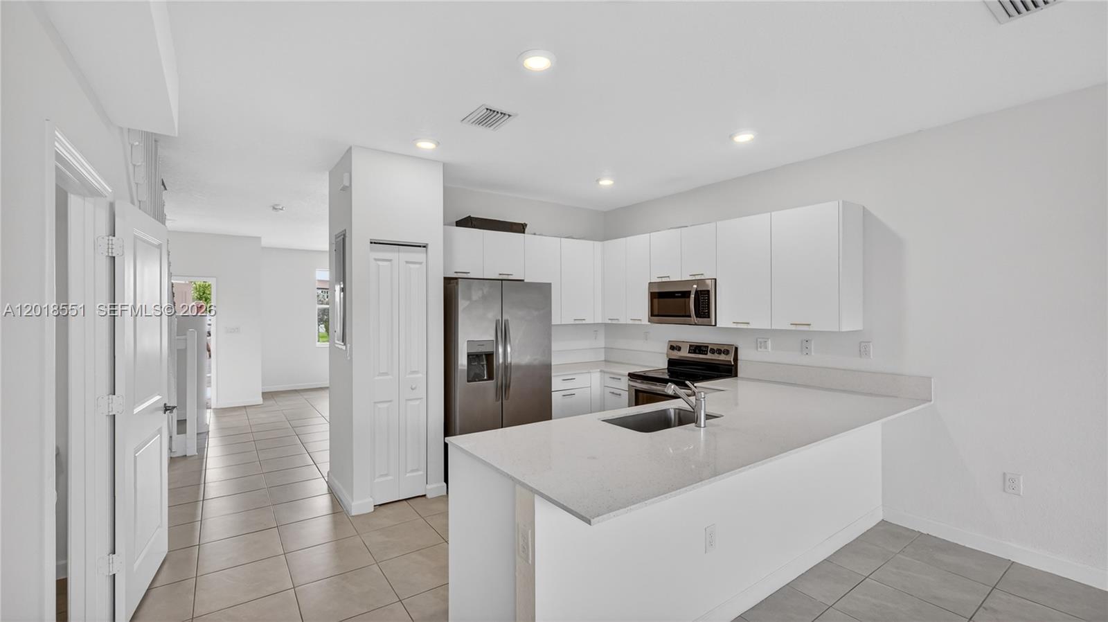 WESTVIEW GARDENS APARTMEN - Residential