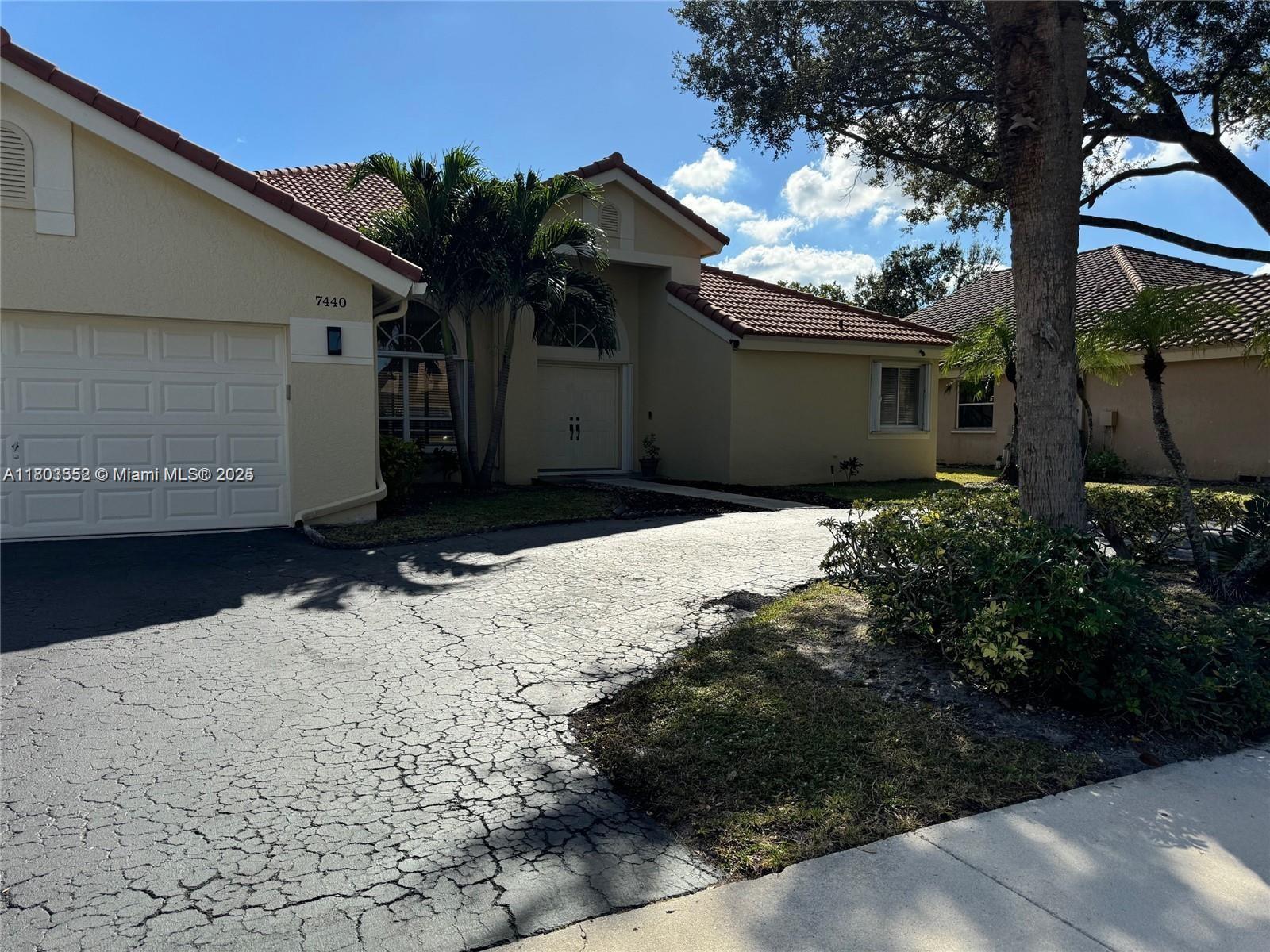 7440 Nw 65th Ln, Parkland, Broward County, Florida - 4 Bedrooms  
3 Bathrooms - 