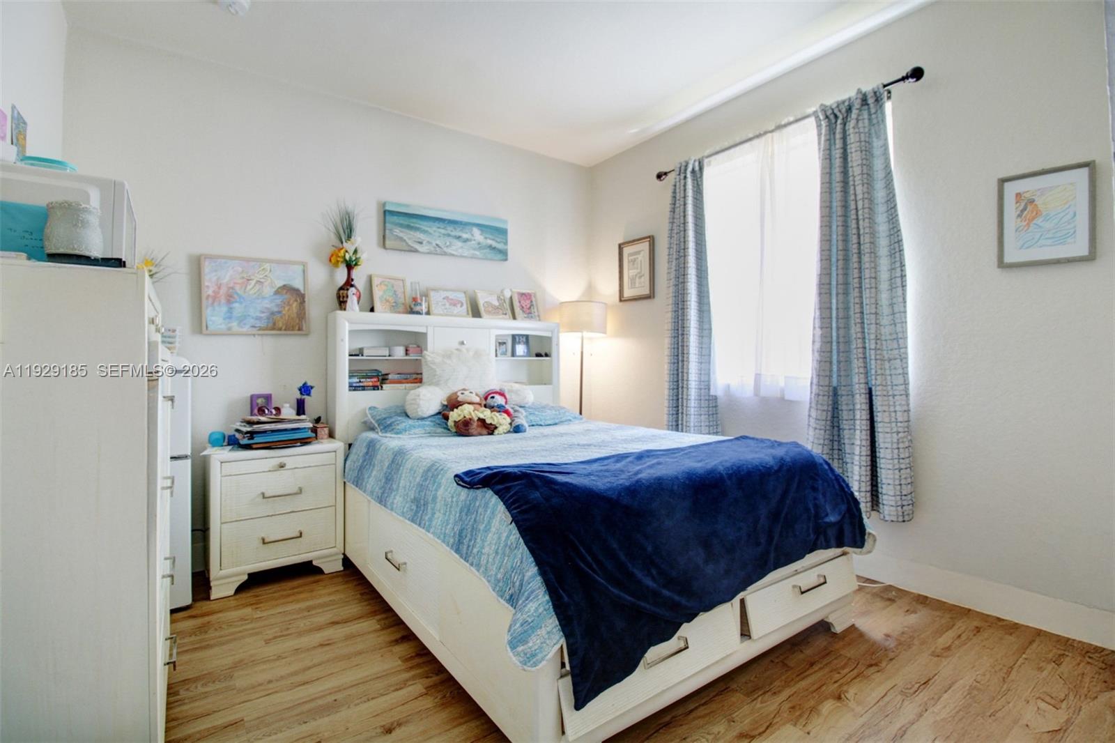 PORTOFINO OAKS - Residential