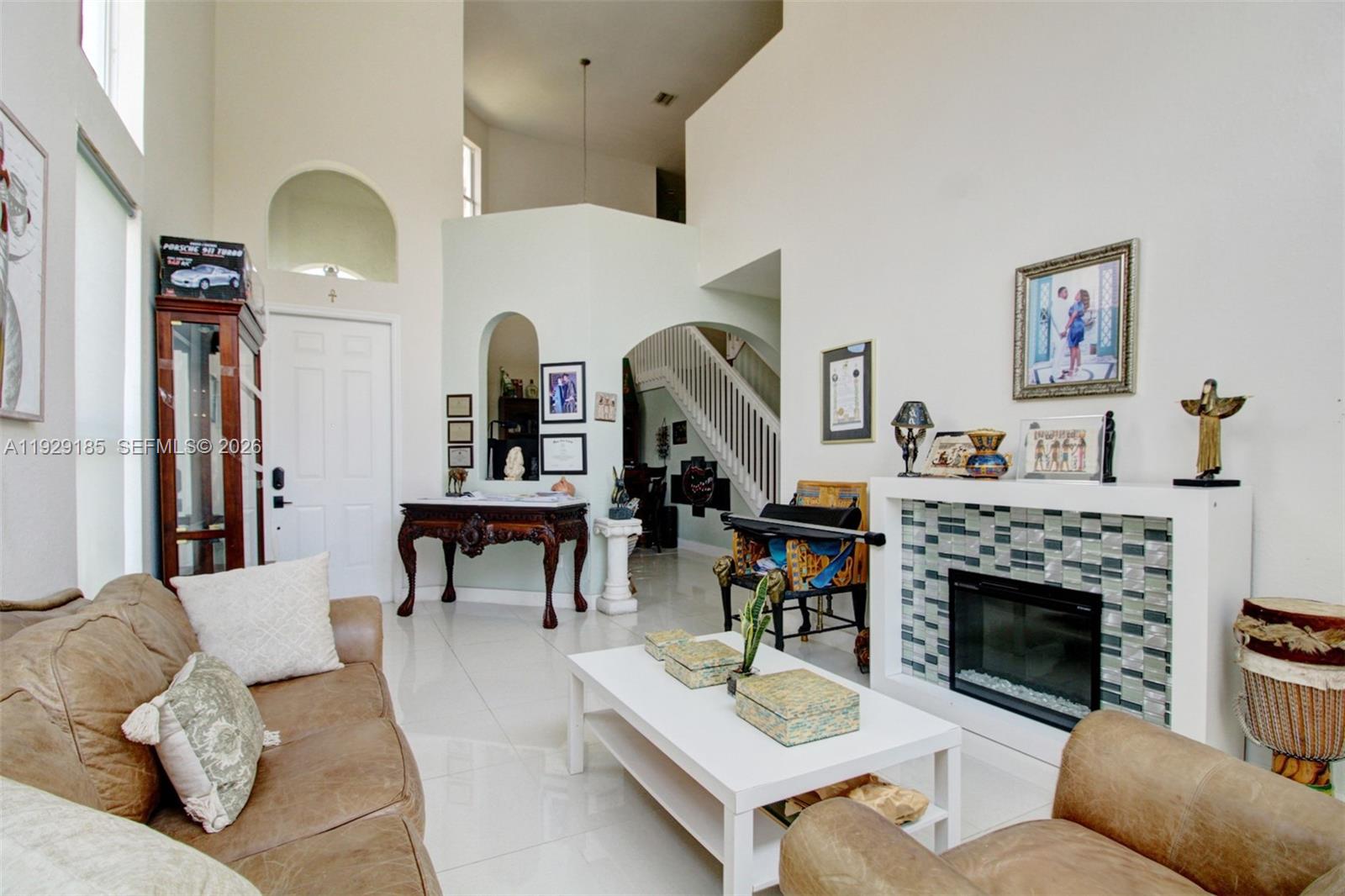 PORTOFINO OAKS - Residential