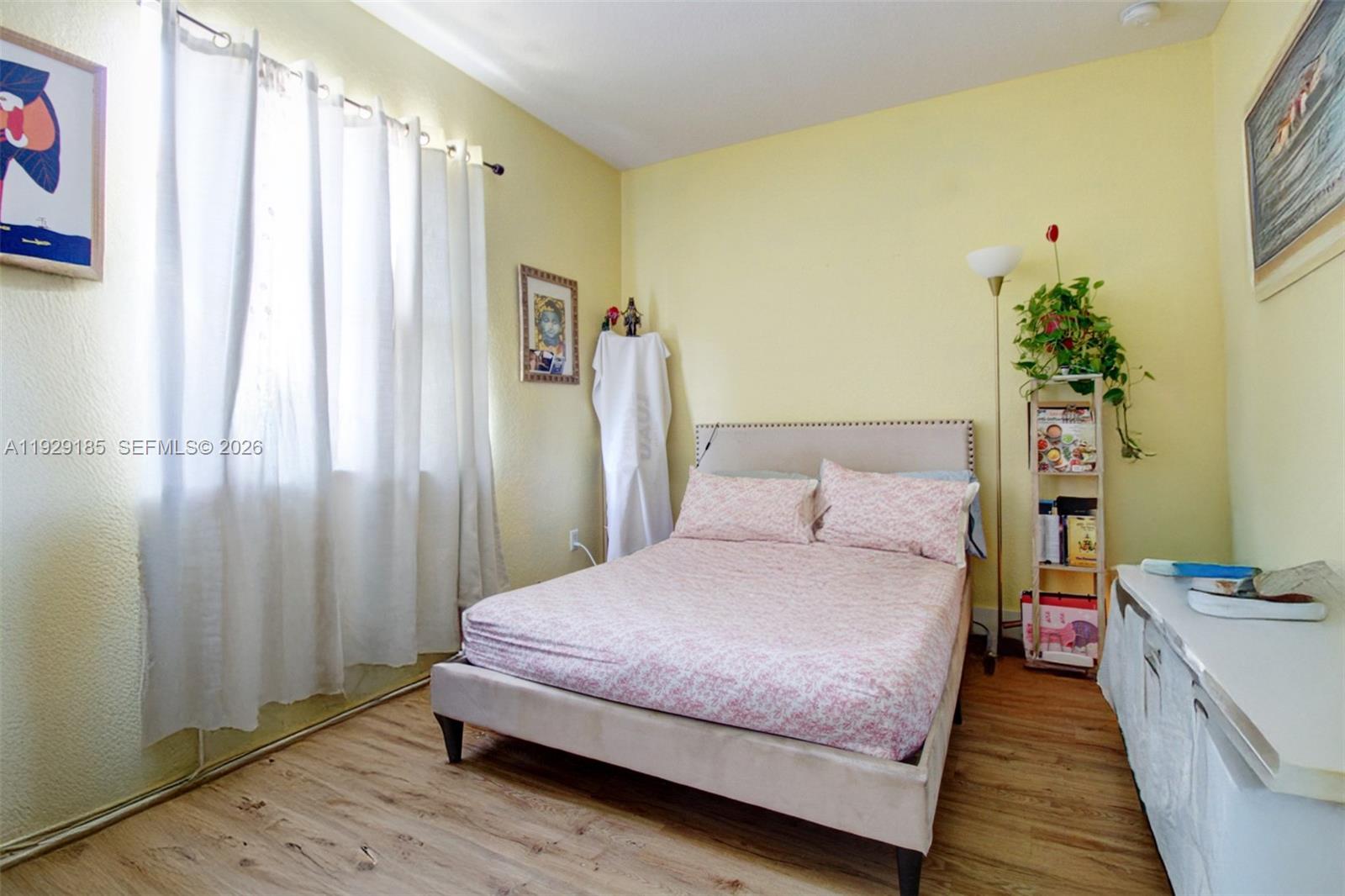 PORTOFINO OAKS - Residential