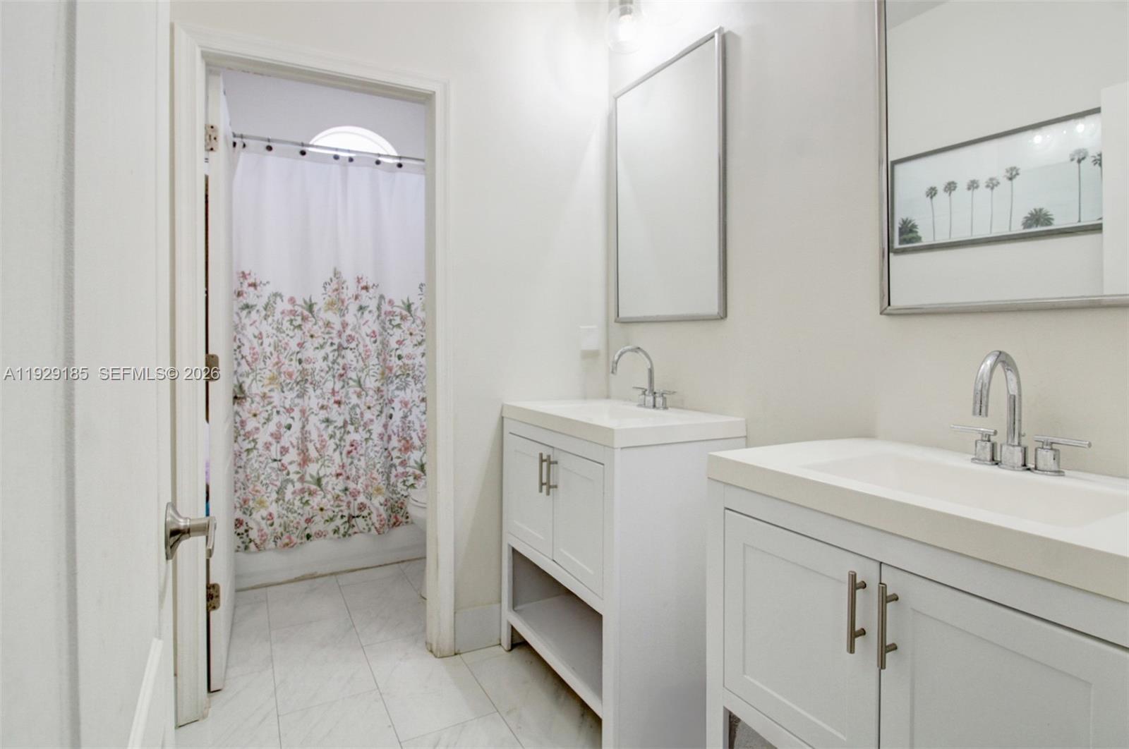 PORTOFINO OAKS - Residential