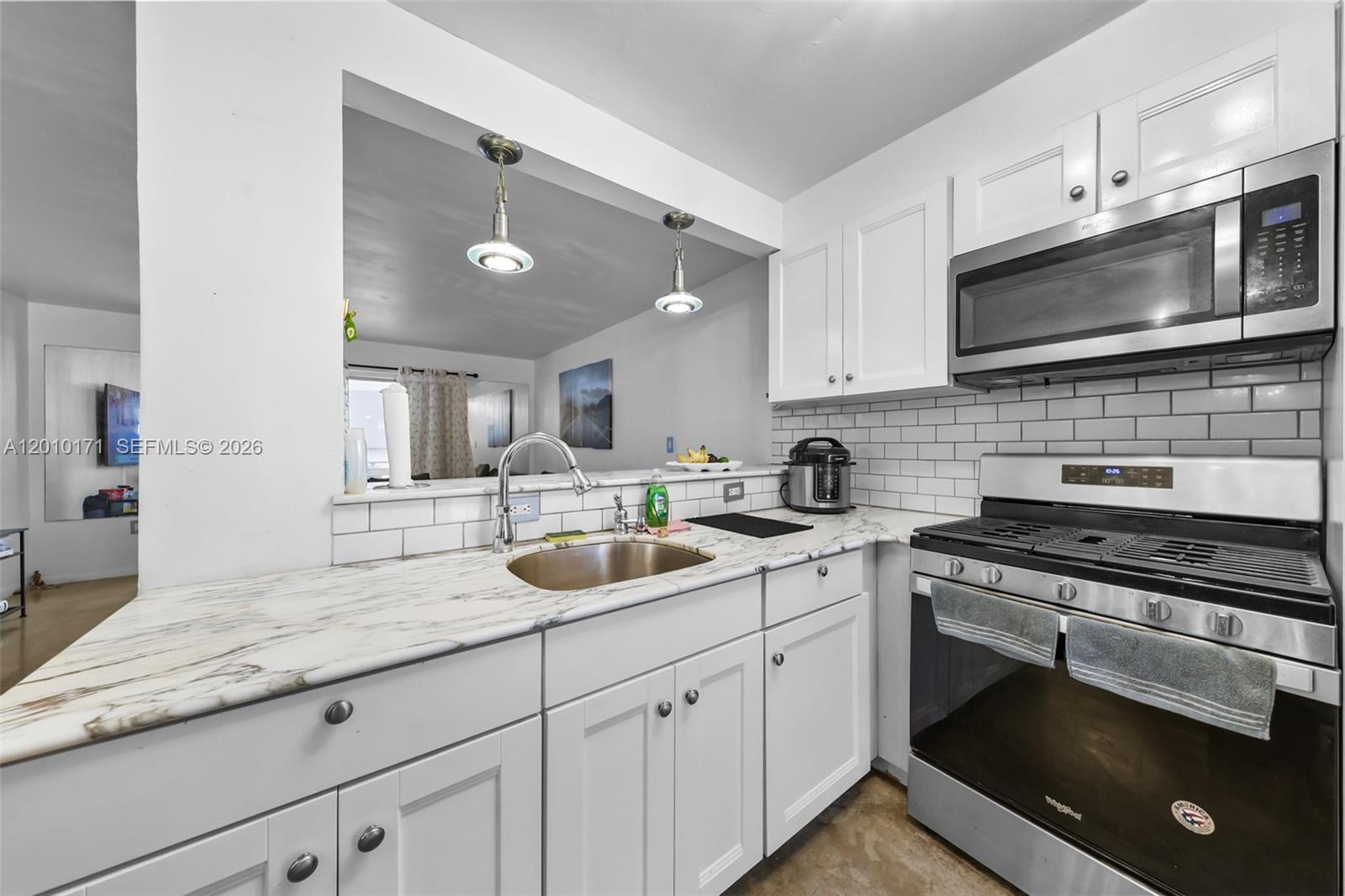 JEFFERSONIAN CONDO - Residential