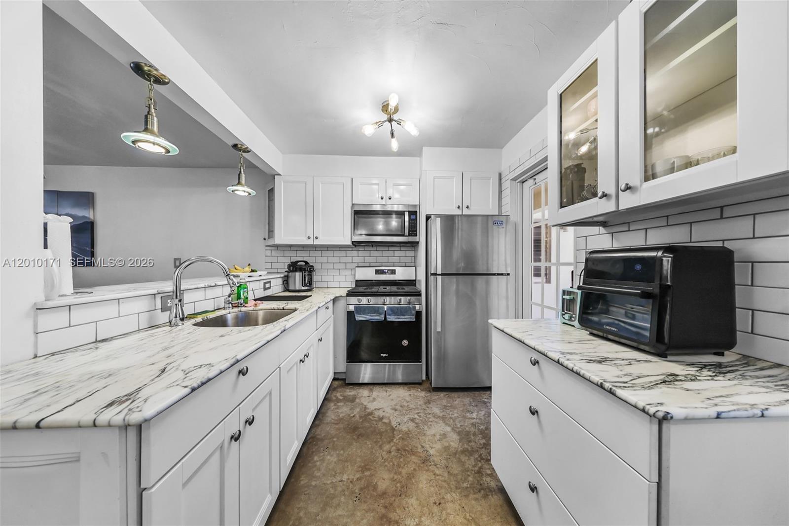 JEFFERSONIAN CONDO - Residential