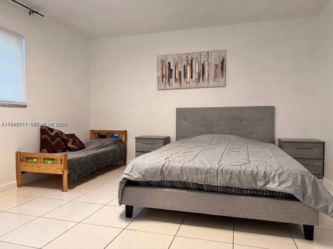 Photo of 319 NE 14th Ave #106, Hallandale Beach, FL 33009 (MLS # A11949771)