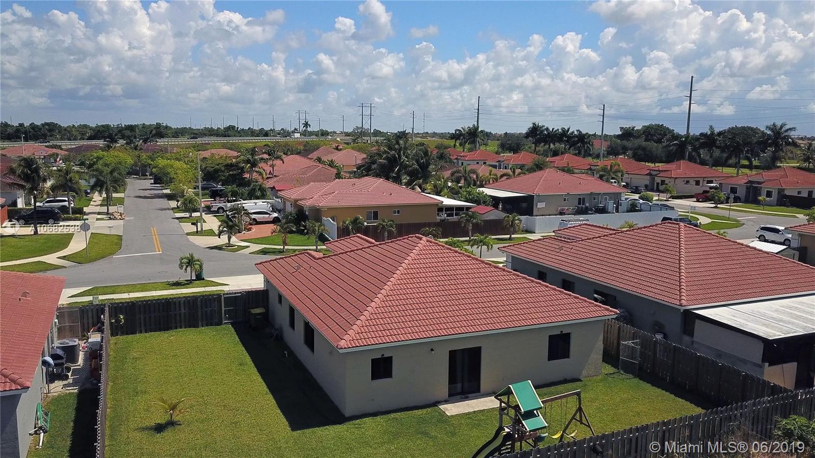 TENNESSEE ESTATES - Residential