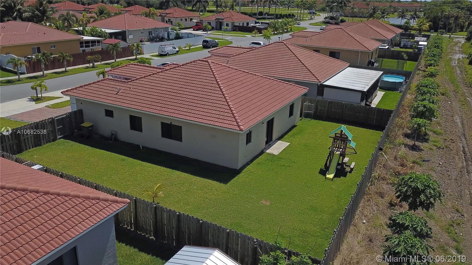 TENNESSEE ESTATES - Residential