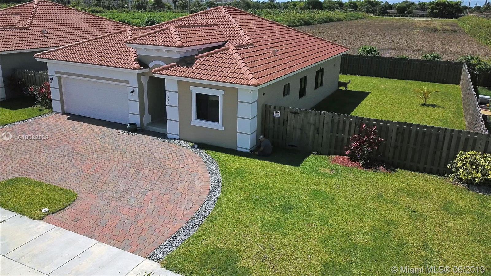 TENNESSEE ESTATES - Residential