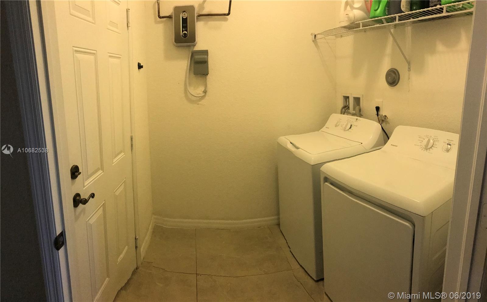 TENNESSEE ESTATES - Residential