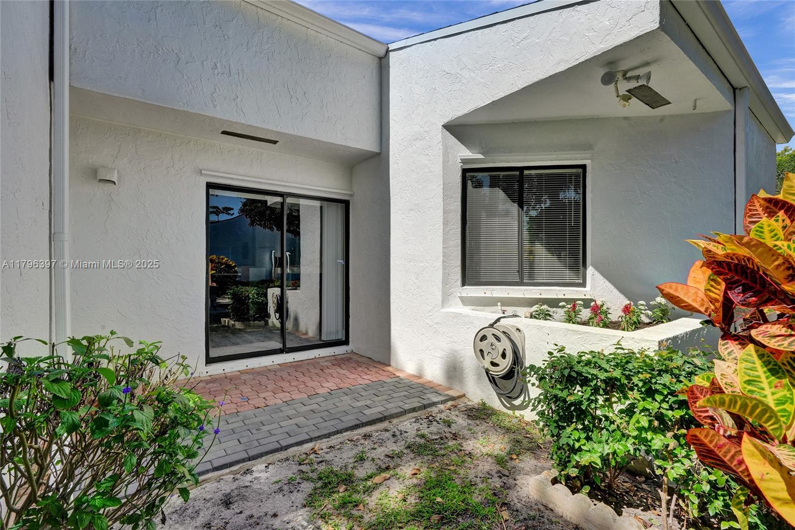 FAIRWAY VILLAS AT ROYAL P - Residential Lease