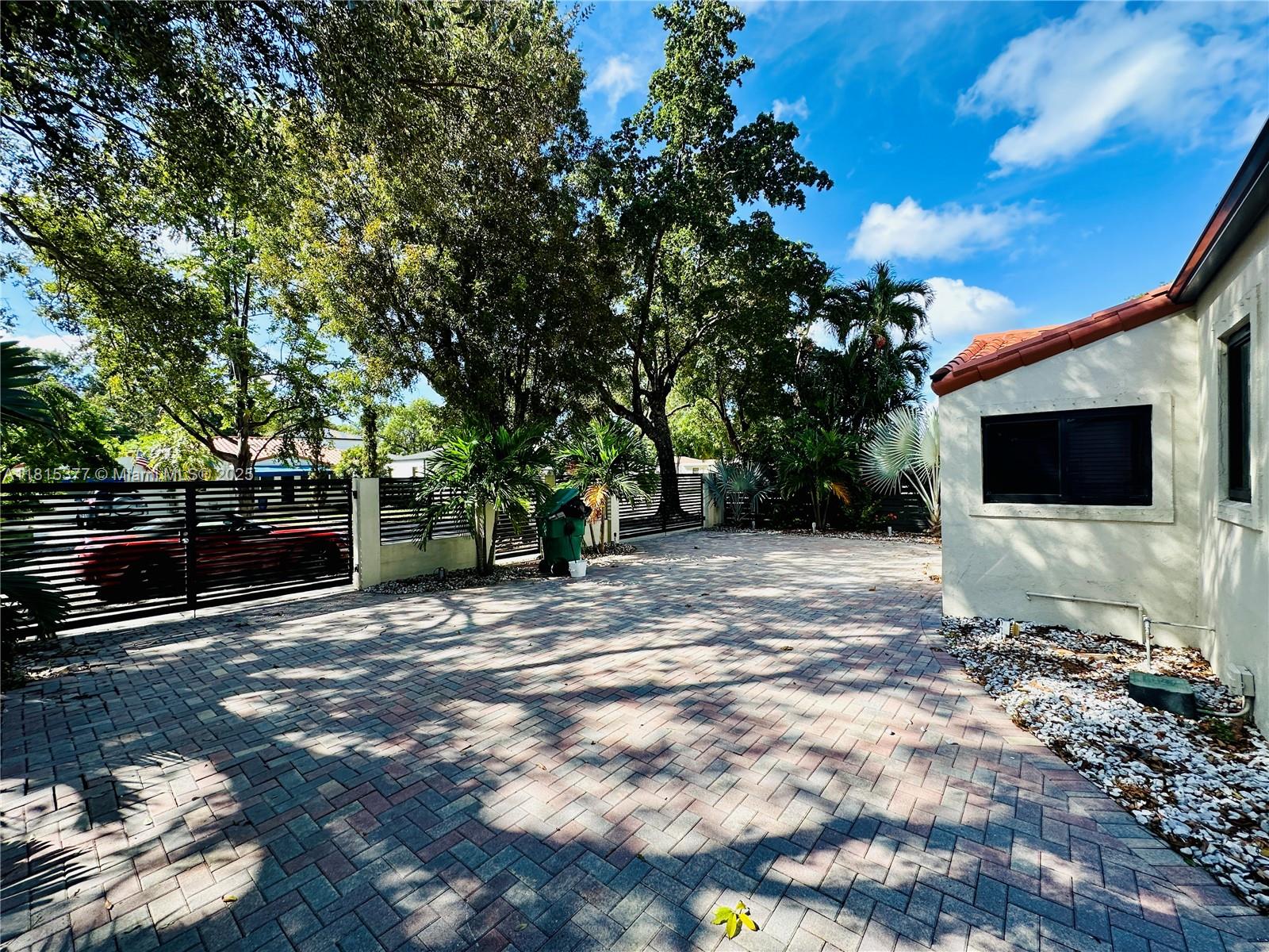 5231 SW 5th Ter