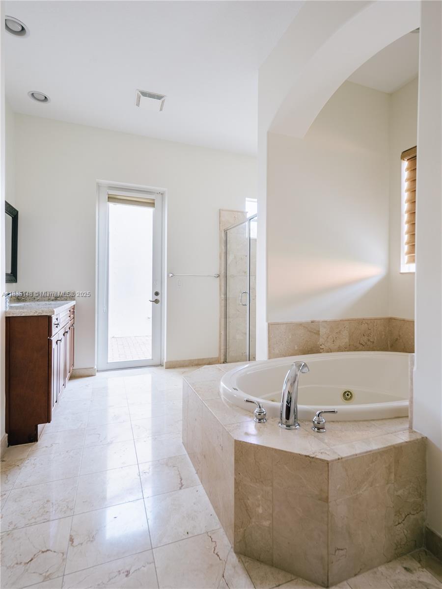 HERON BAY NORTH PLAT 2 - Residential Lease