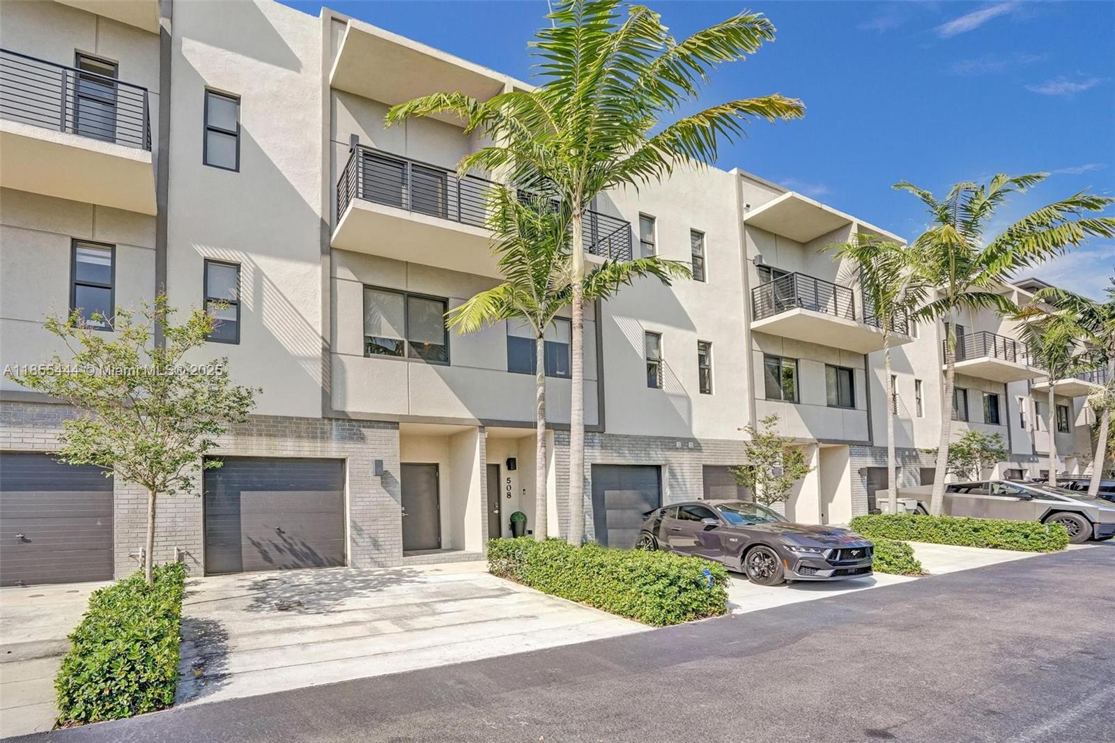 KOI PLAT - Residential Lease