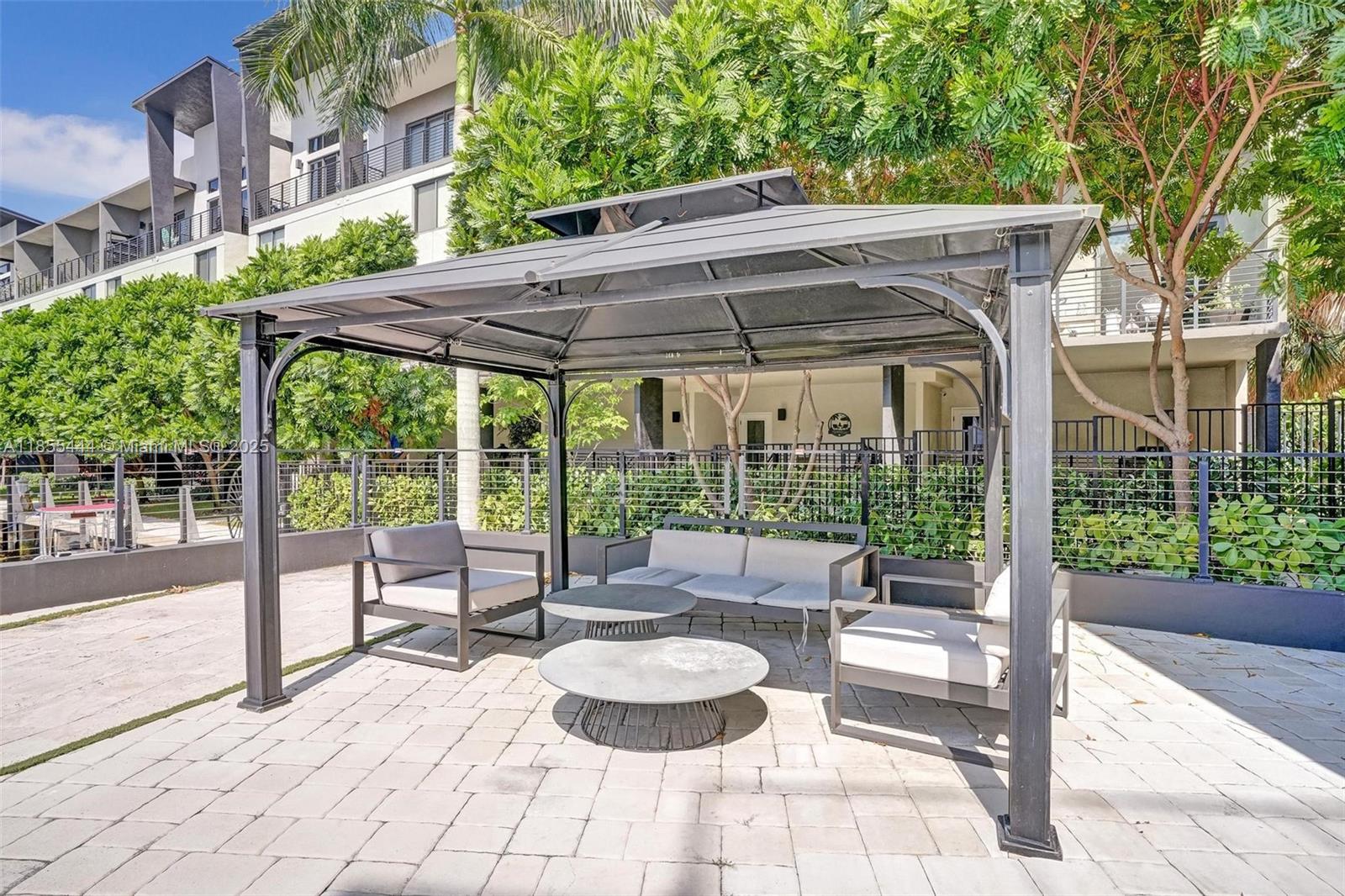 KOI PLAT - Residential Lease