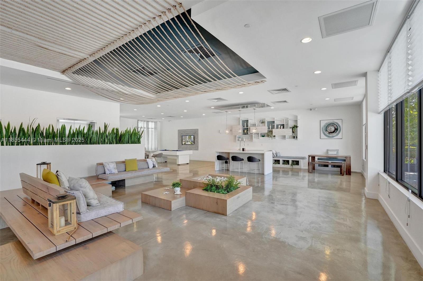 KOI PLAT - Residential Lease