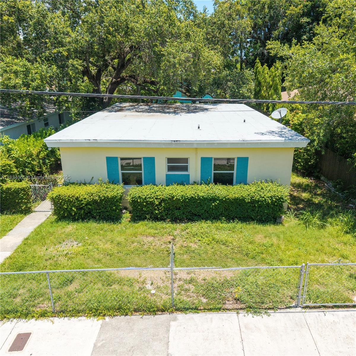 3255 William Ave
