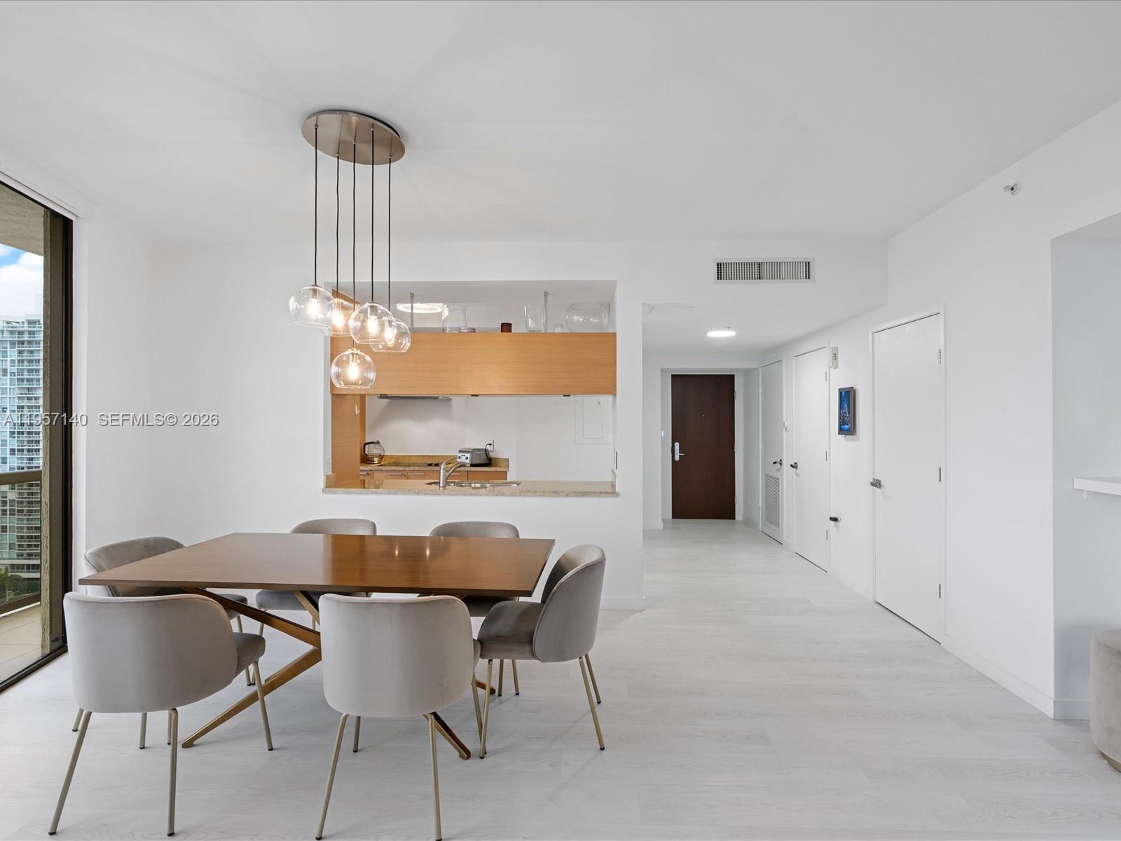 SAYAN CONDO - Residential